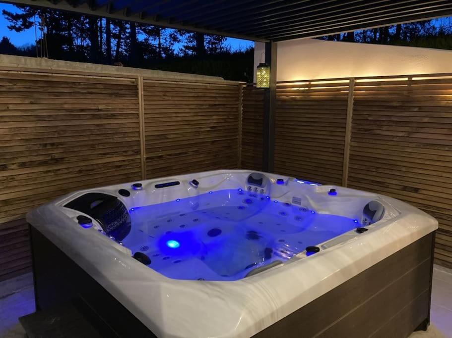 Spa & Serenite, Aux Portes De Disney Et De Paris Villiers-sur-Morin エクステリア 写真