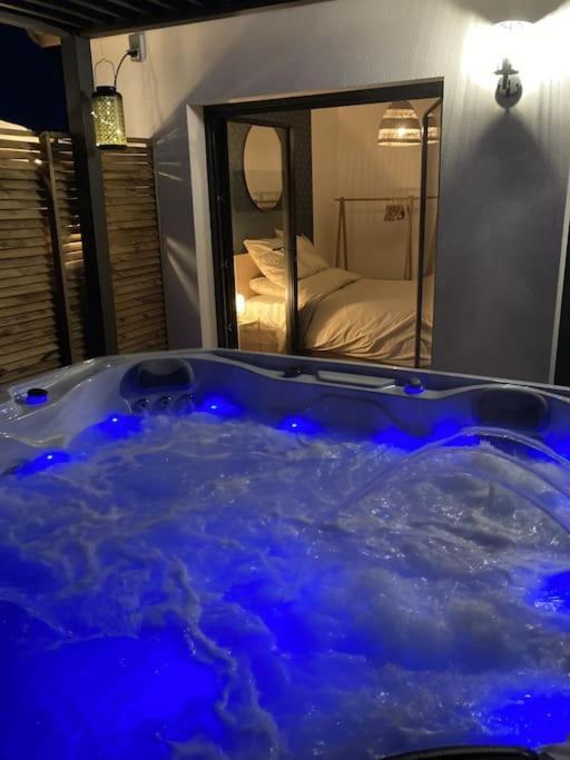 Spa & Serenite, Aux Portes De Disney Et De Paris Villiers-sur-Morin エクステリア 写真